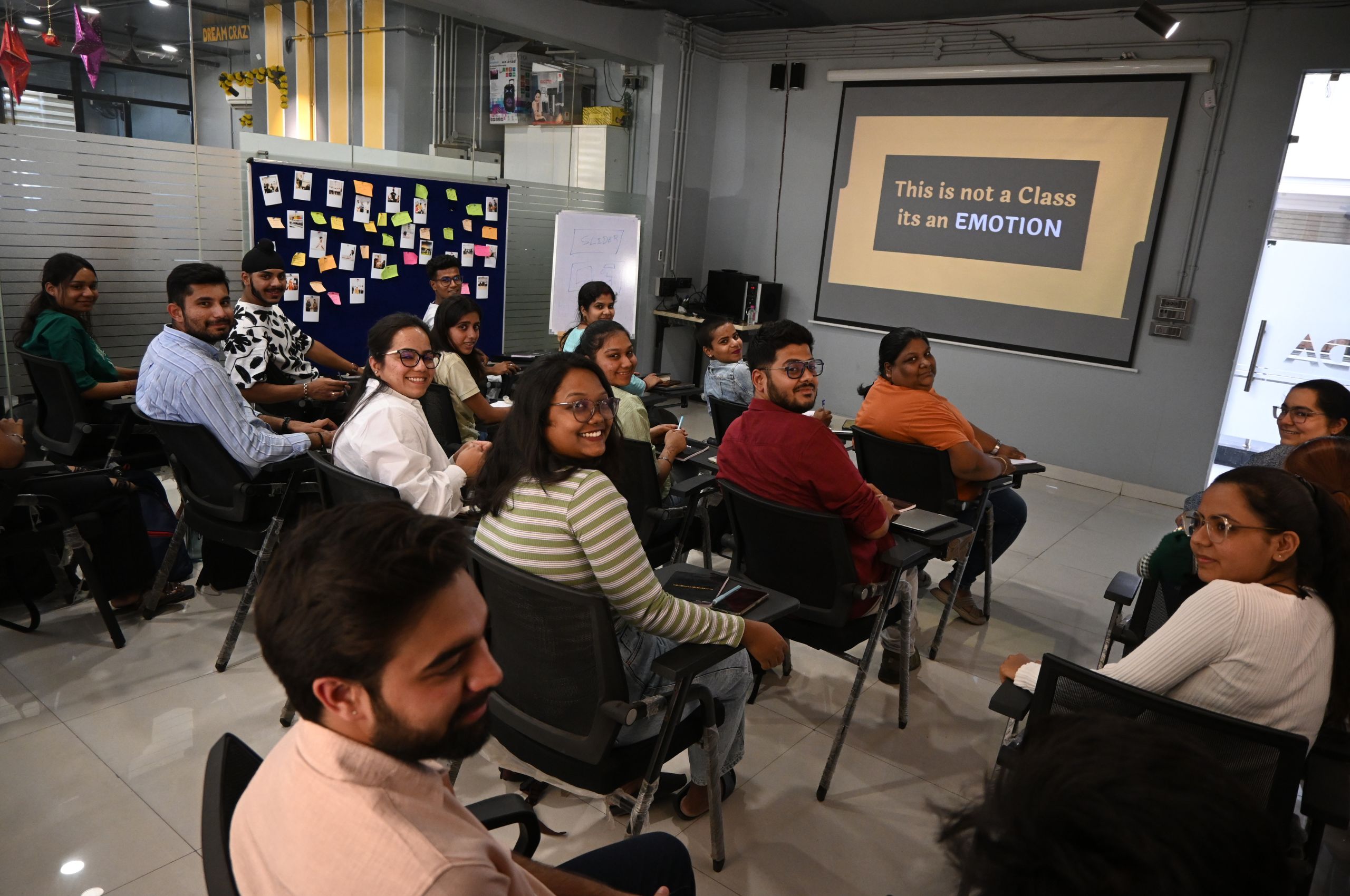 Vida - Digital Marketing Course in Raipur | Digital Marketing Institute in Raipur | Digital Marketing Academy in Raipur