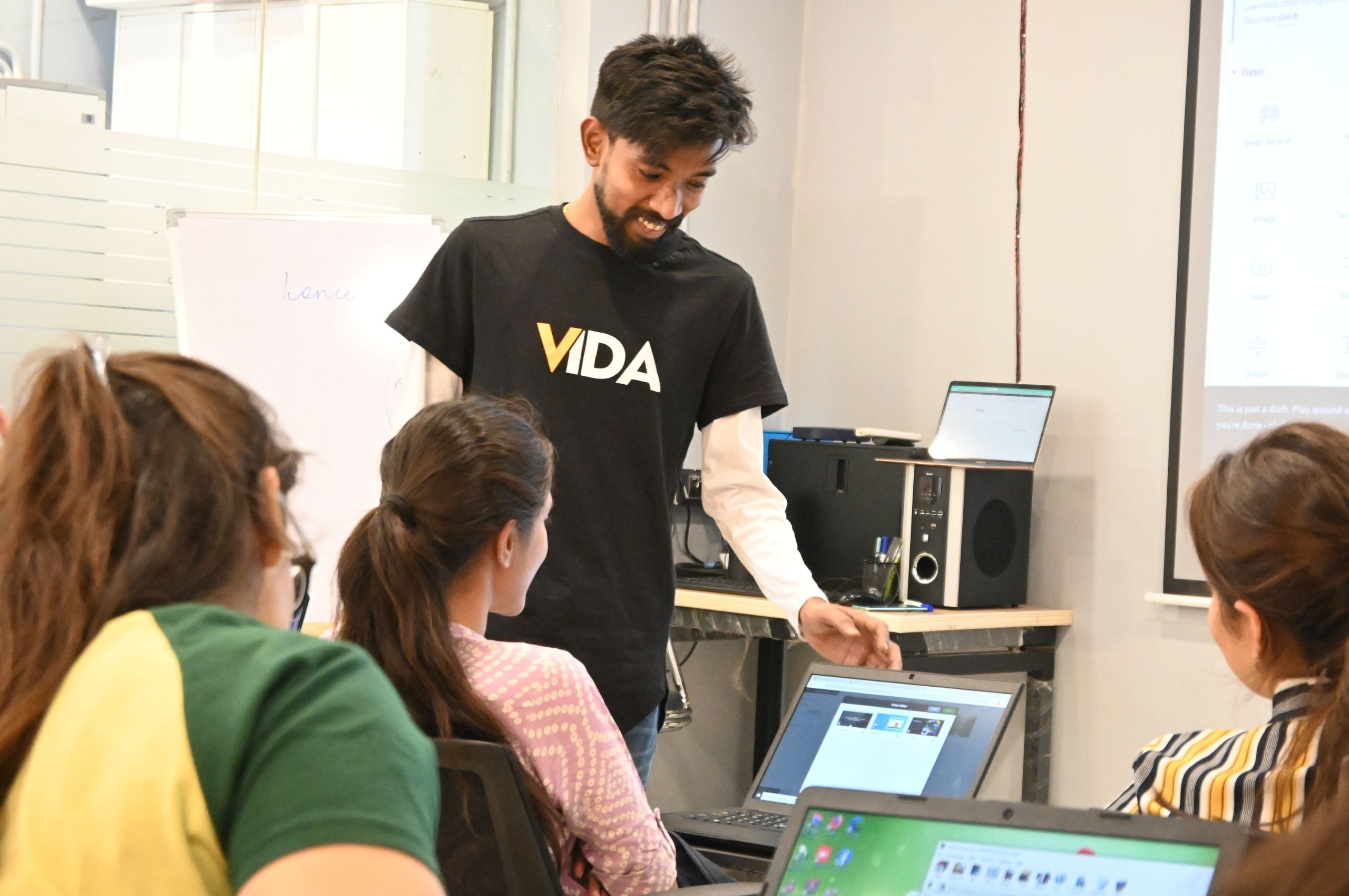 Vida - Digital Marketing Course in Raipur | Digital Marketing Institute in Raipur | Digital Marketing Academy in Raipur